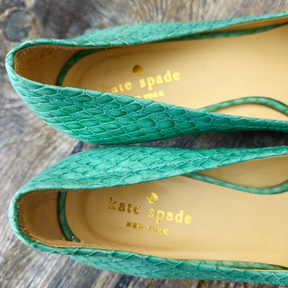 SOLD!! kate spade Mint Green Textured Pointed Toe Pumps - Picture 10 of 15